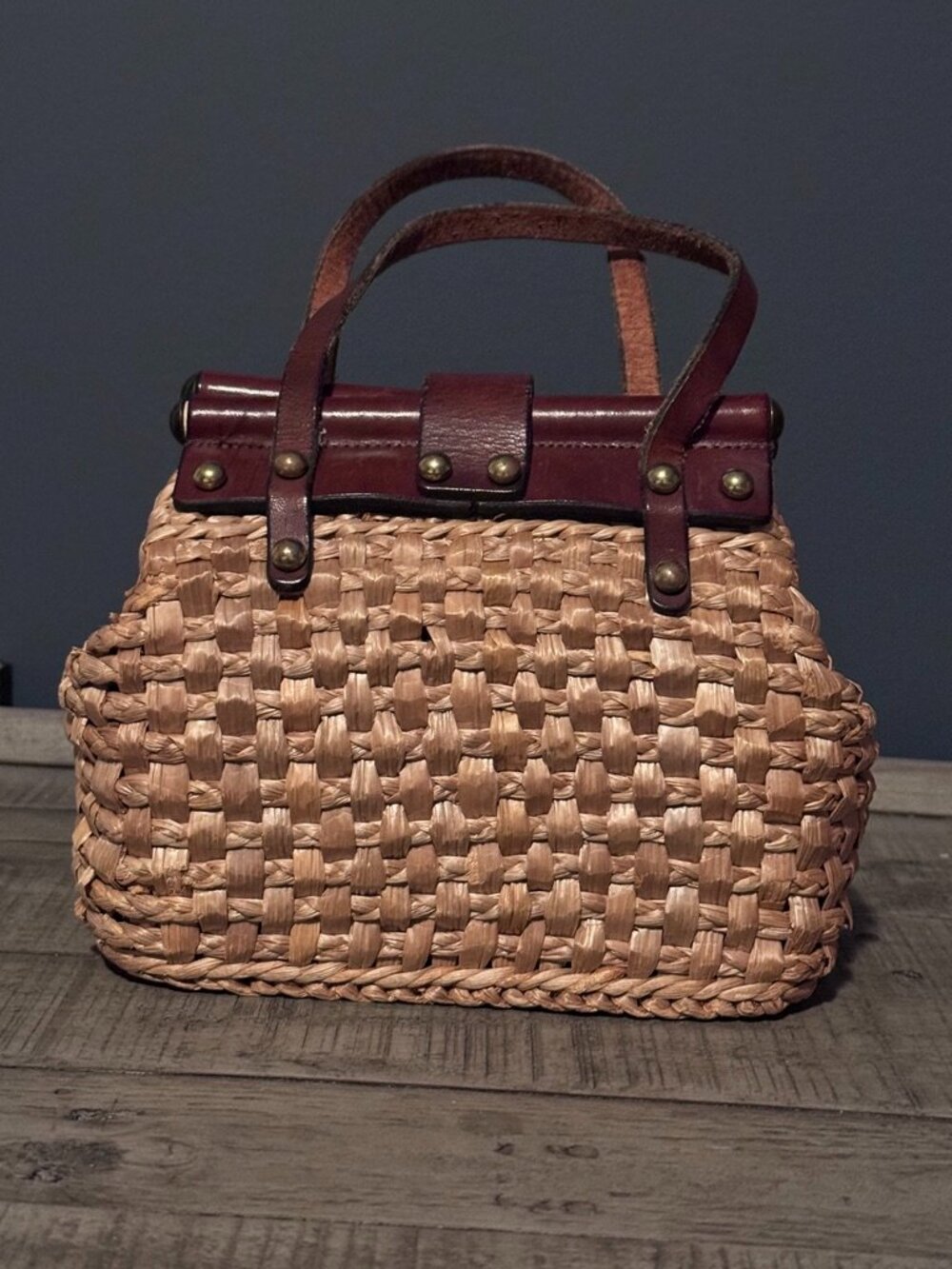 John Romain, Vintage 1960s Woven Straw & Leather Top Handle Handbag - Picture 6 of 11